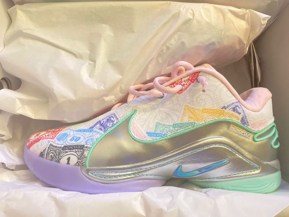 Buty Lebron James XXII Monopoly 44,5