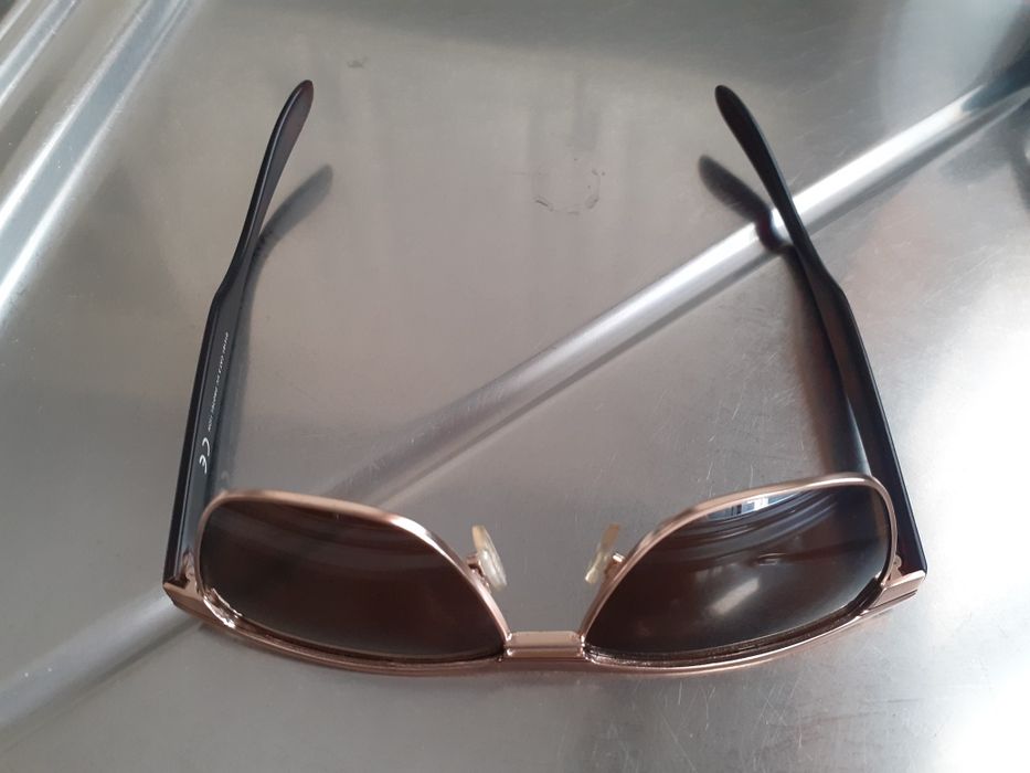 Óculos de sol Ray ban.