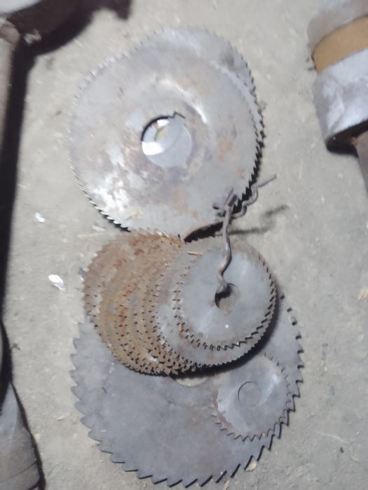 Великий лот інструменту СРСР (380+ од.): Мітчики, плашки, фрези, розго