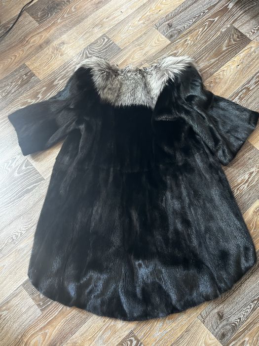 Новая! Натуральная норковая шуба с мехом чернобурки