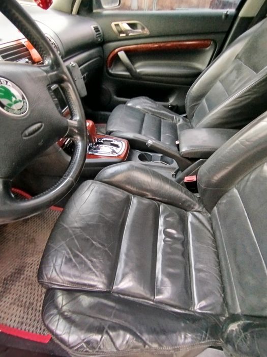 Автомобіль шкода