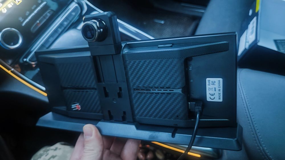 Відеореєстратор, магнітола, камера заднього виду