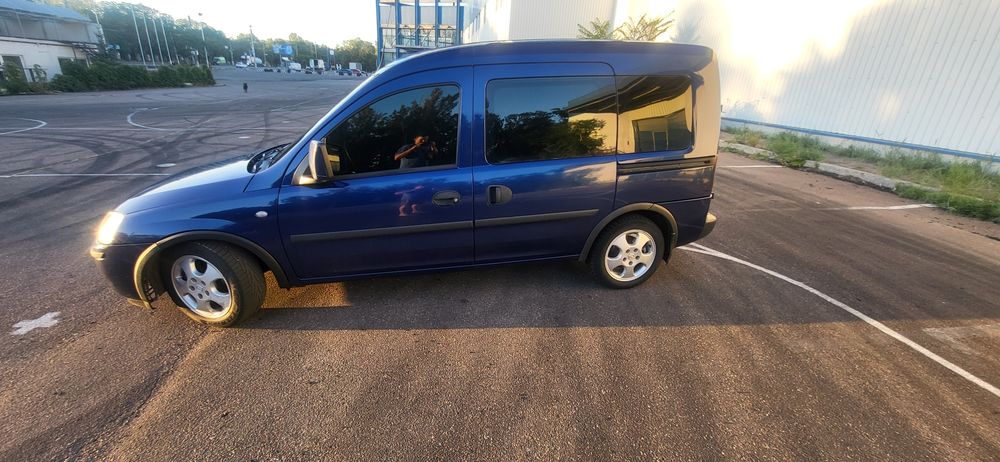 opel combo C 1.7 cdti