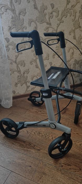 Ходунки, ролатор,  роллери, легкі, GEMINO 20 Sunrise Medical, дo 150 к