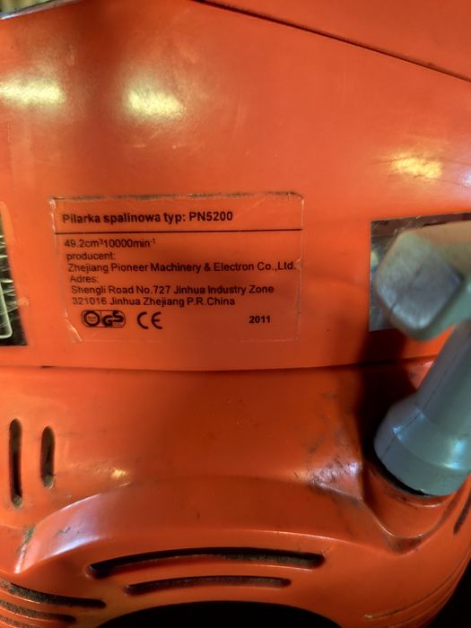 Piła spalinowa marki Harder