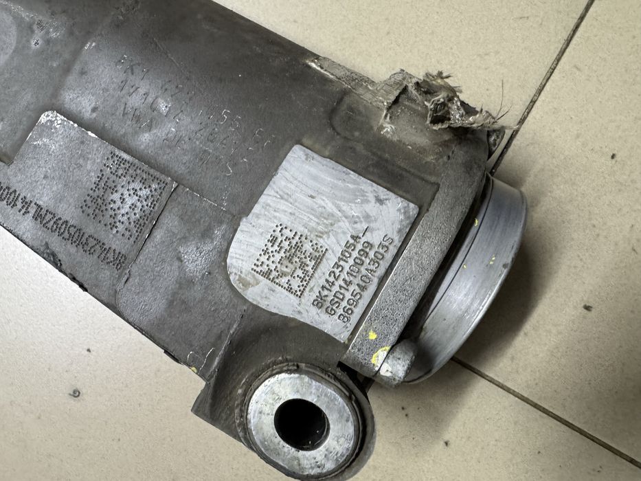 Рульова рейка електро на ауді а4б8