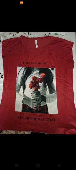 T-shirt vermelha com estampado à frente -S- Tiffosi