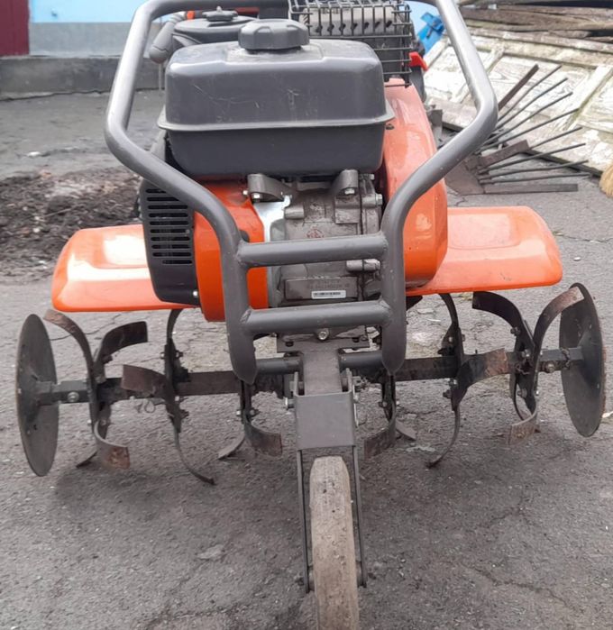Продам мотоблок Husqvarna TF230