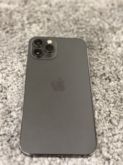 IPHONE 12 PRO completamente novo
