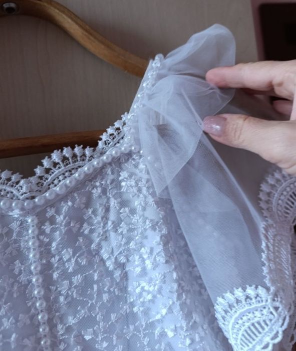 Плаття біле пишне на перше причастя