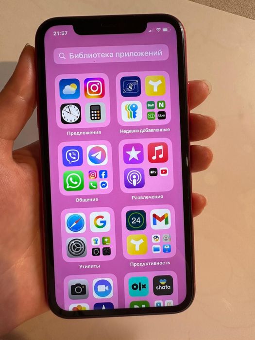IPhone 11  красный Б/у