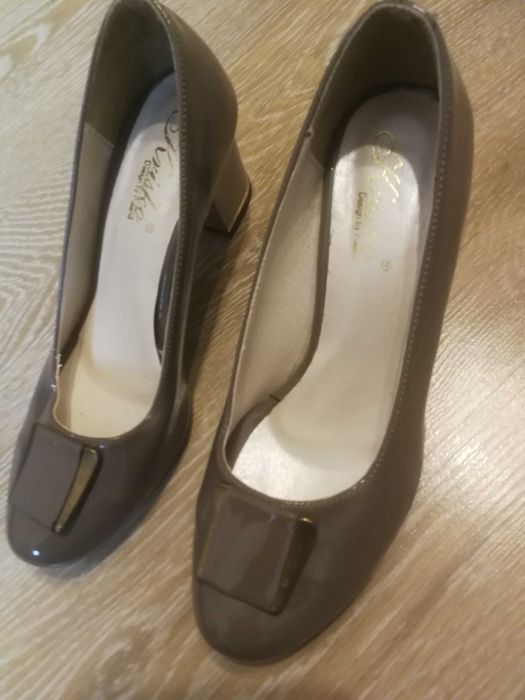 Czółenka damskie r. 38