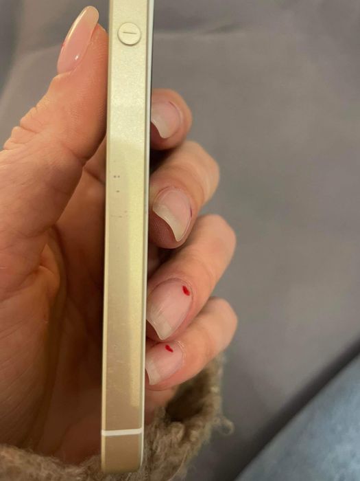 Iphon se pierwszej generacji 128gb