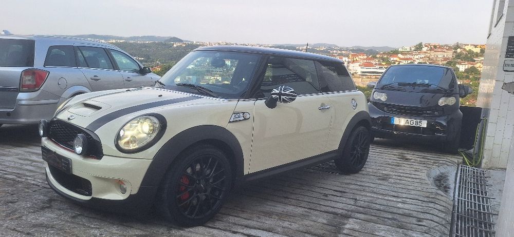 Mini John cooper works 211cv
