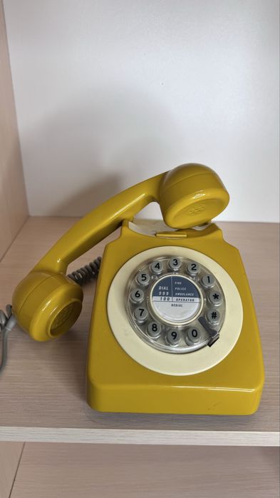 Вінтажний телефон