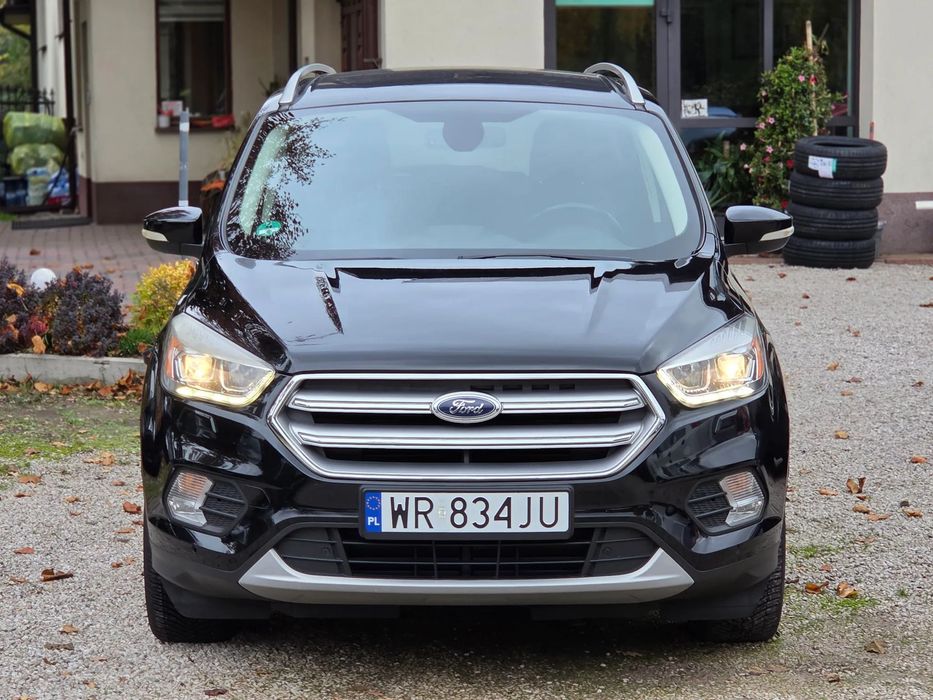 Ford Kuga LiFT 2,0 TDCi 150KM piękny stan mały przebieg do końca serwisowany