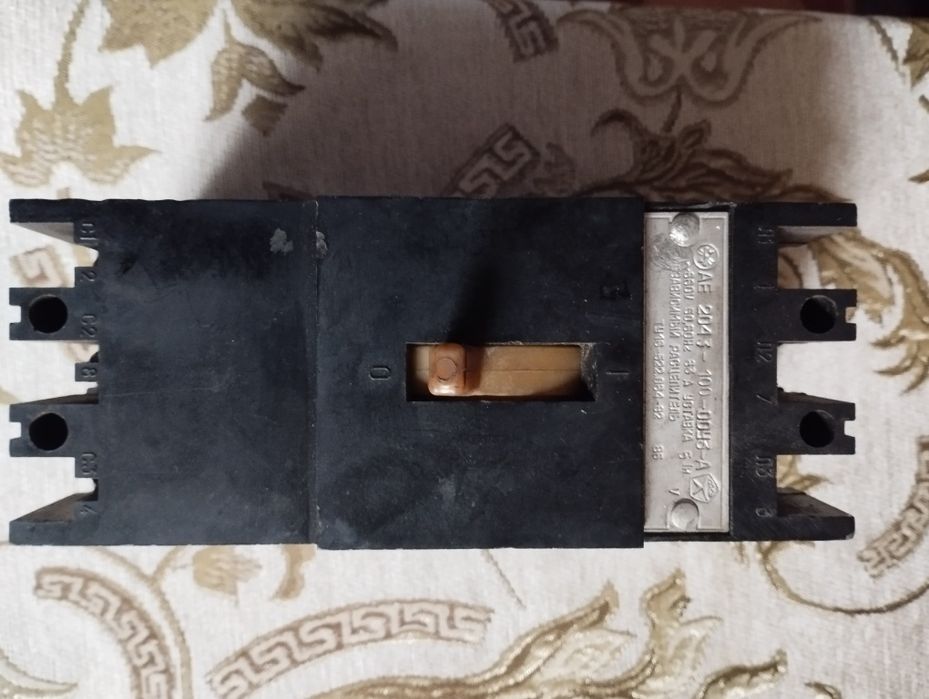 Вимикач АЕ 2043, 63А