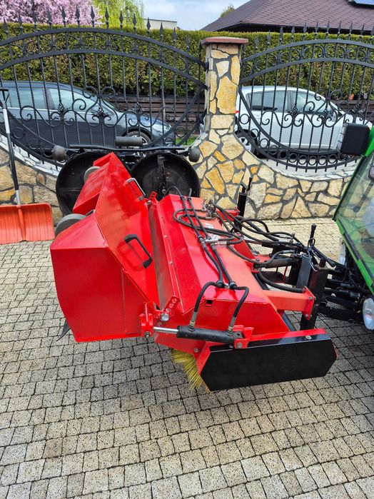 Etesia 124D kabina pług zamiatarka