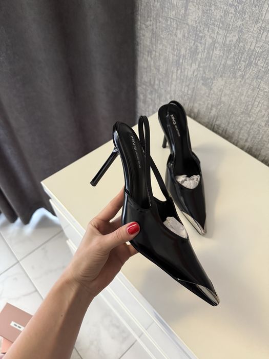 туфлі нові mango