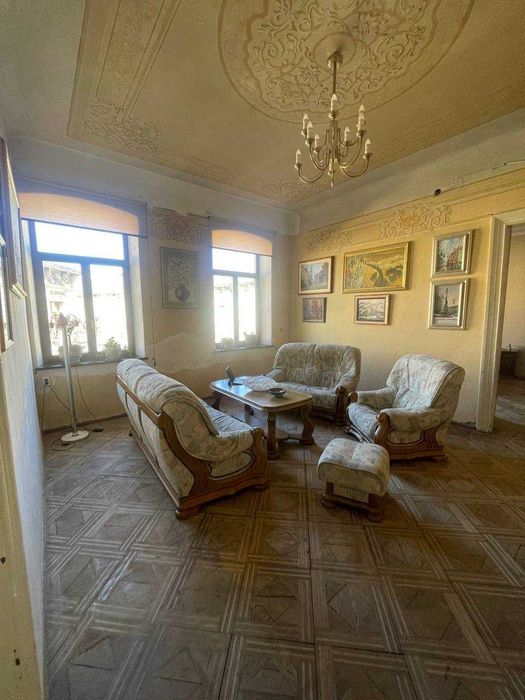 Продаж квартири на вул. Пекарська