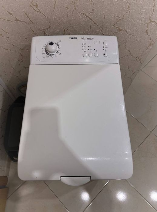 Пральна машина Zanussi ZWQ5100