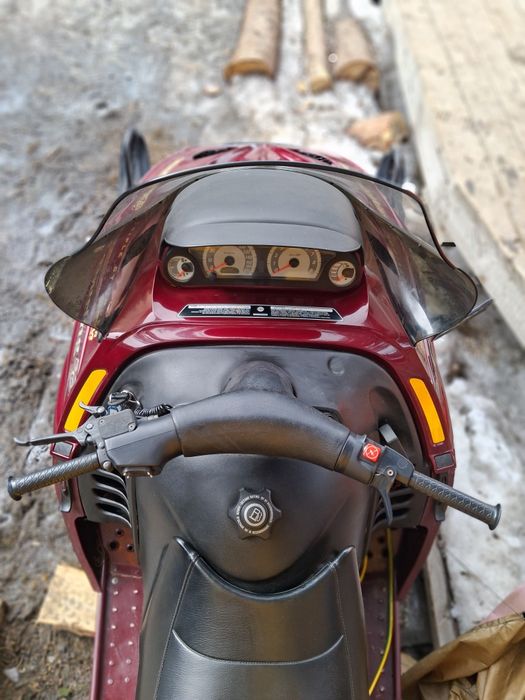 Снігохід ski-doo Special Edition.