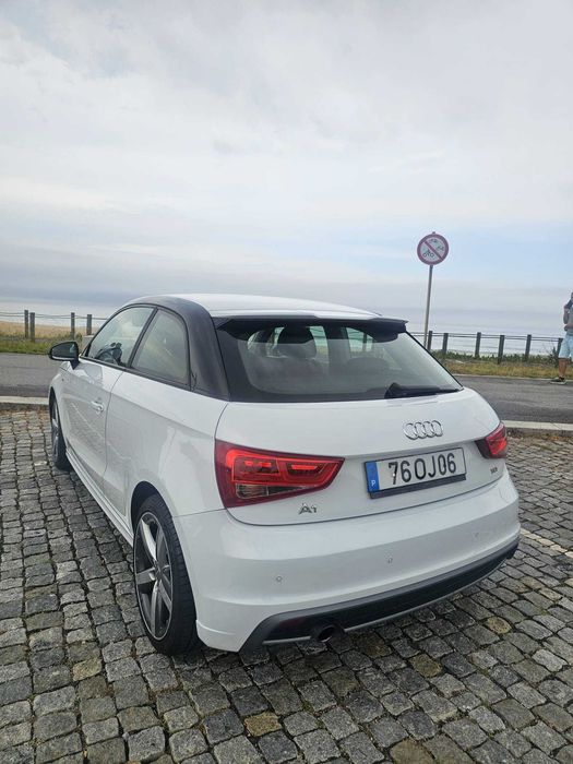 Vende-se Audi A1 - S Line- Viatura económica