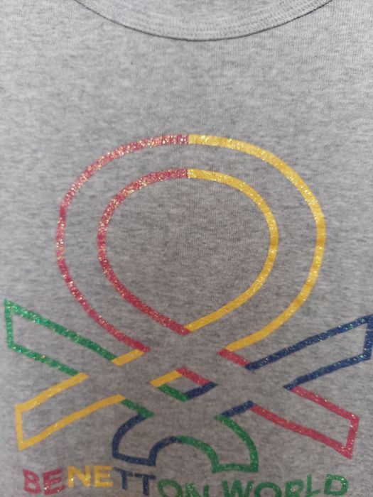 Camisola cinzenta da Benetton