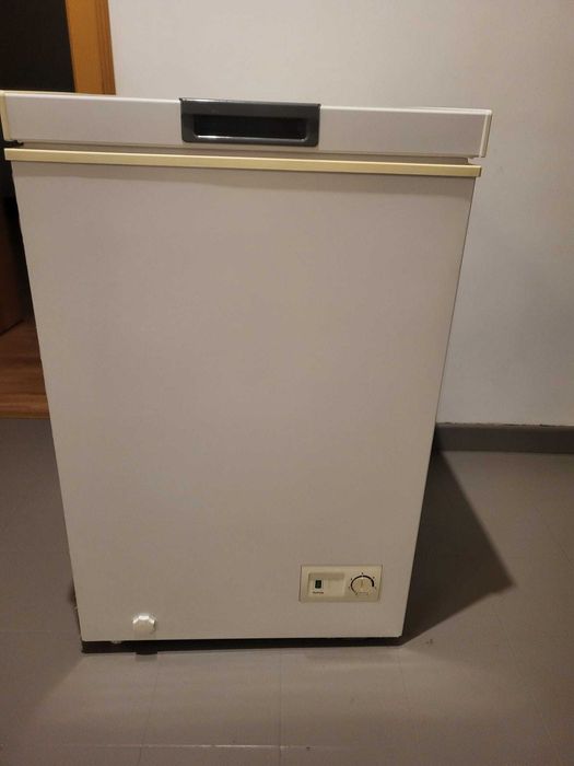 Arca congeladora horizontal – funcional e em bom estado