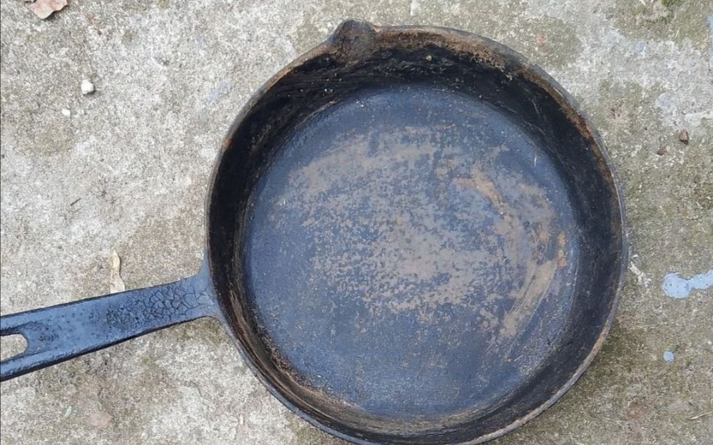 Сковорода чугунная