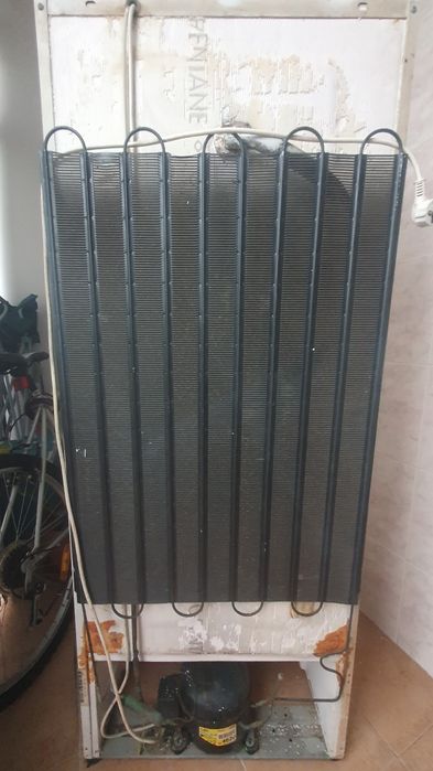 Arca Congeladora Frigorífico Freezer - Ariston [UP 300 X EU]