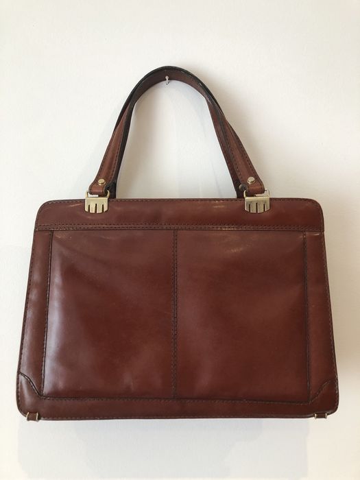 Mala vintage em PELE