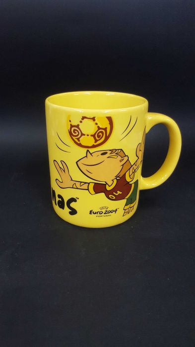 Caneca em Porcelana da Vista Alegre alusiva ao Euro 2004