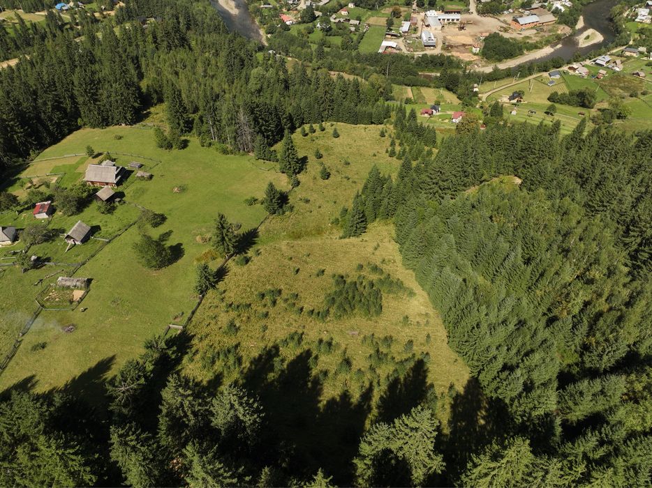 Земельна ділянка в горах Карпатах, Верховина, під забудову