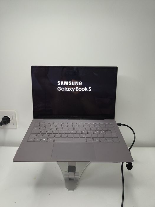 Ноутбук samsung galaxy book s / sm w767 /8 ГБ/SSD 256