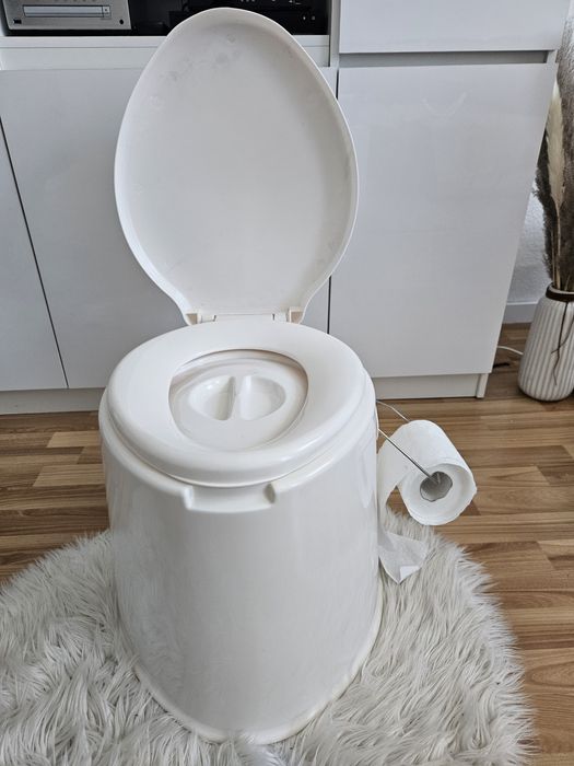 Toaleta nowa na działkę