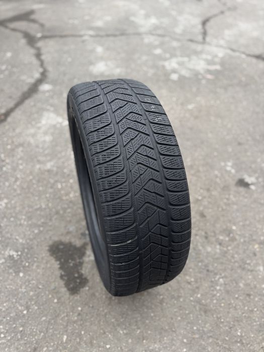 Шина зимова 235/55/19 Pirelli 1шт зимние шины
