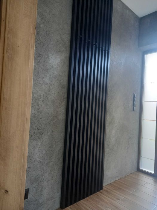 Wieszak na kurtki metalowe lamele ścienne loft