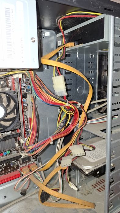 Продам монітор + системний блок на деталі