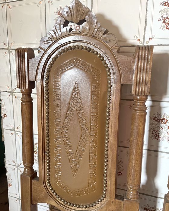 Cadeiras antigas de Madeira