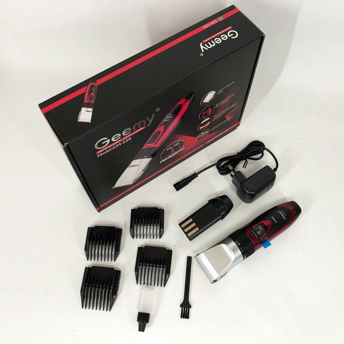 Професійна машинка для стрижки волосся GEMEI GM-550.