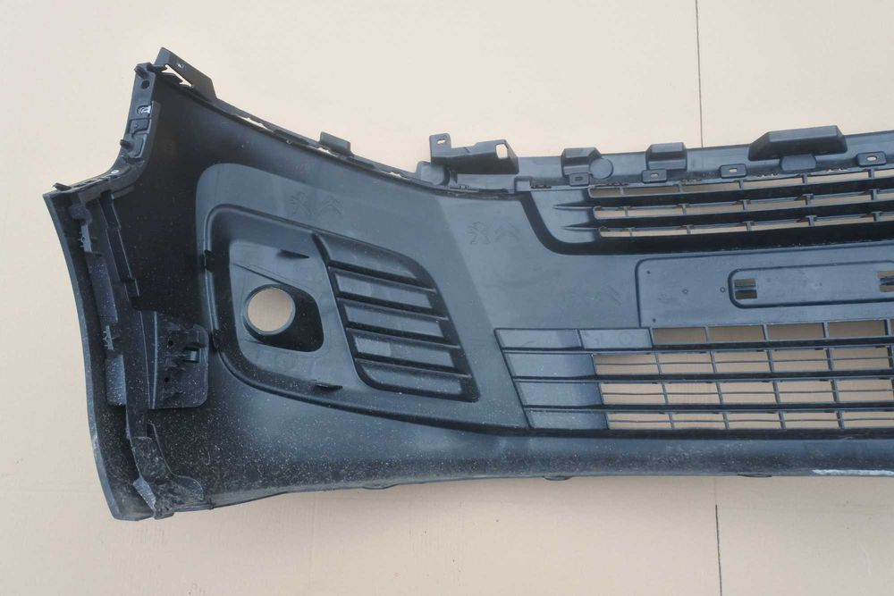 zderzak Peugeot Expert Citroen Jumpy Opel Vivaro C