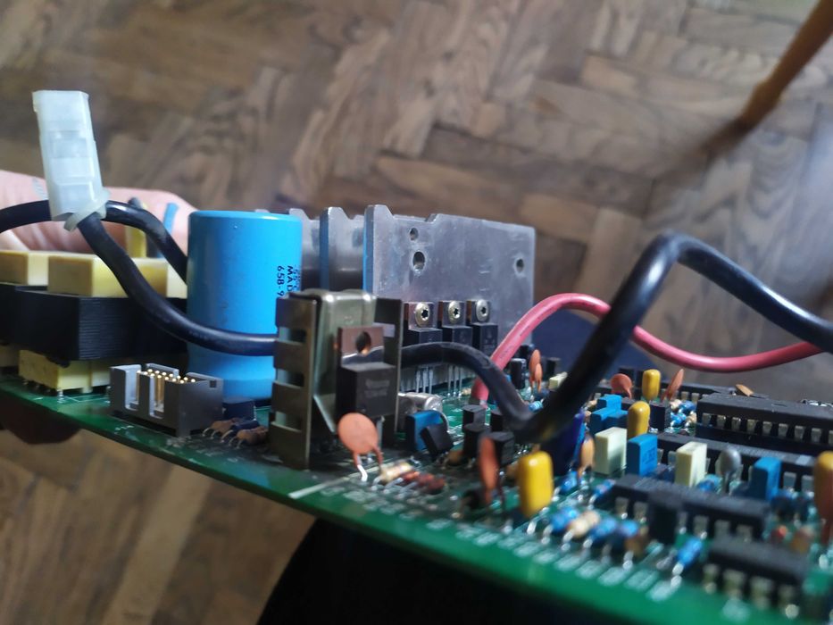 APC Smart 700I Net плата APCC 640-0730N REV17