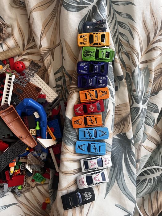 Klocki Lego różne zestawy mix komplet + samochodziki resorówki