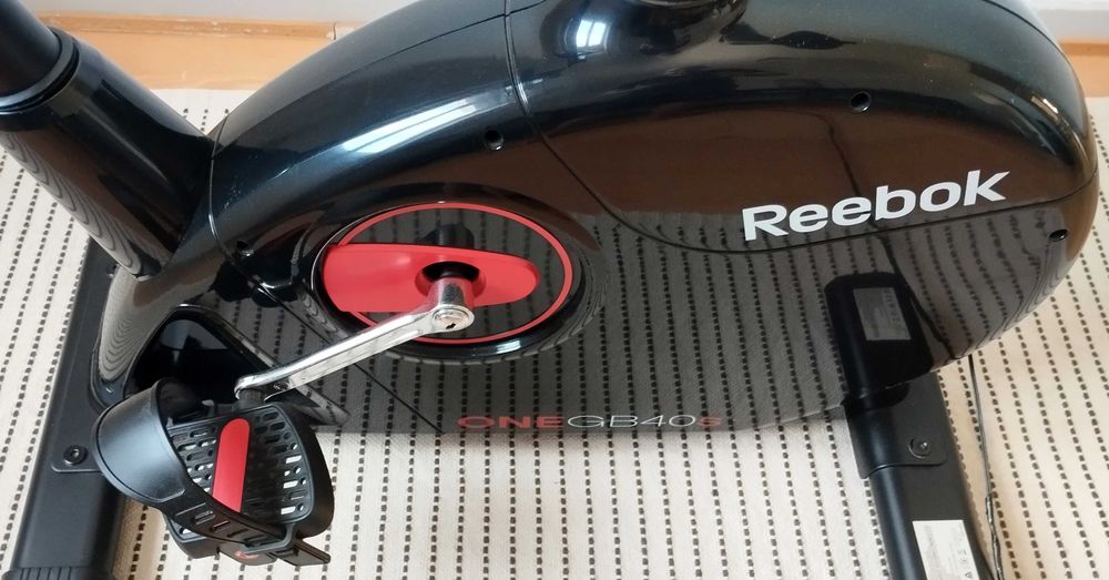 Bicicleta ergométrica Reebok ONE GB40s praticamente nova