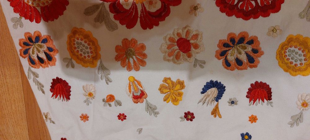 Topshop spódnica wyszywana, kwiaty, etno, bawełna