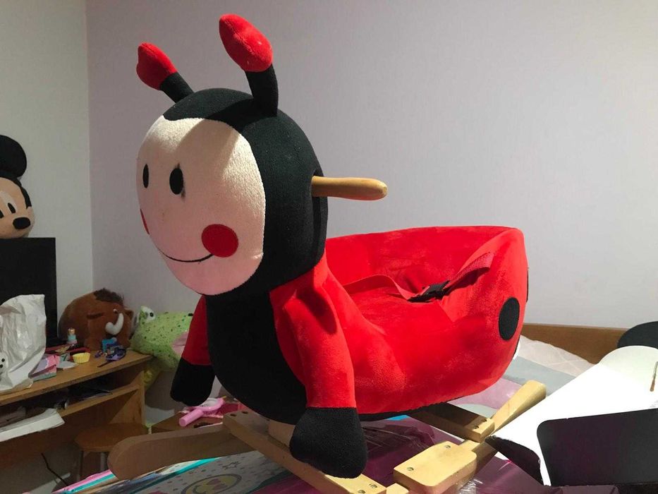 Baloiço criança joaninha