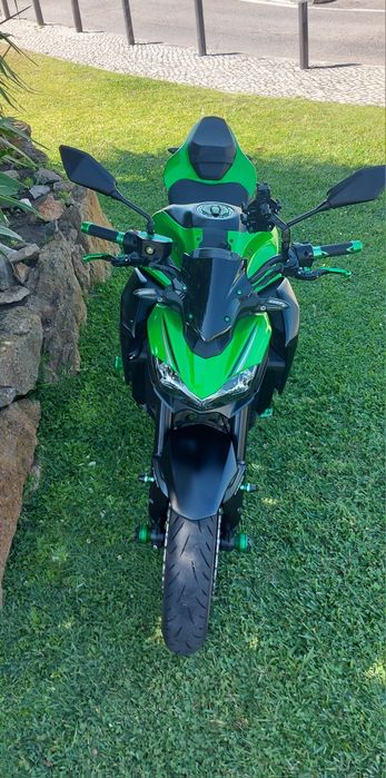 Kawasaki    Z900