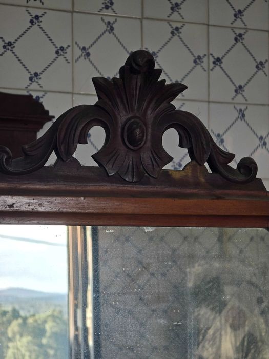 Movel antigo com pedra mármore e espelho