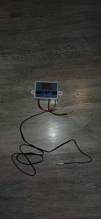 Mata grzewcza 12x10cm 12w +sterownik 12v